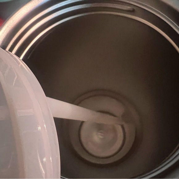 Stanley - Picture 3 of 5